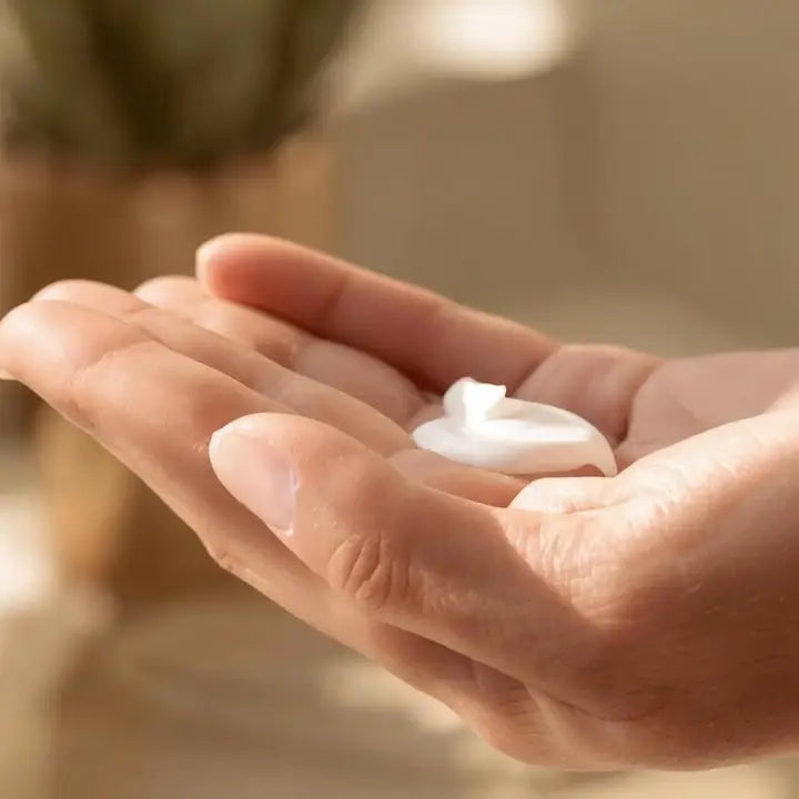 Strawberry Chantilly | 8 oz Body Lotion